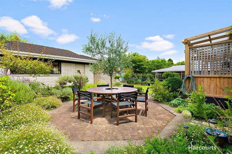 Photo of property in 4 Harbour Crest Drive, Waiuku, 2123