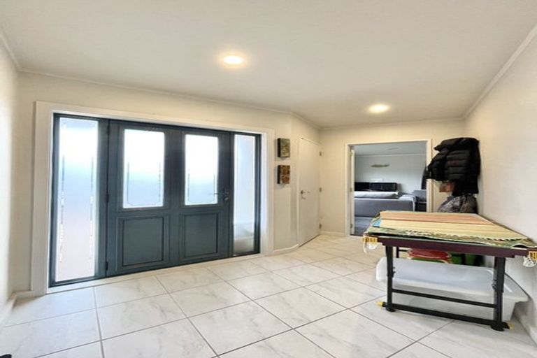 Photo of property in 34 Birkinshaw Grove, Riverstone Terraces, Upper Hutt, 5018