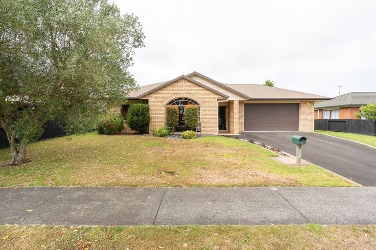 Photo of property in 22 Farringdon Avenue, Rototuna North, Hamilton, 3210