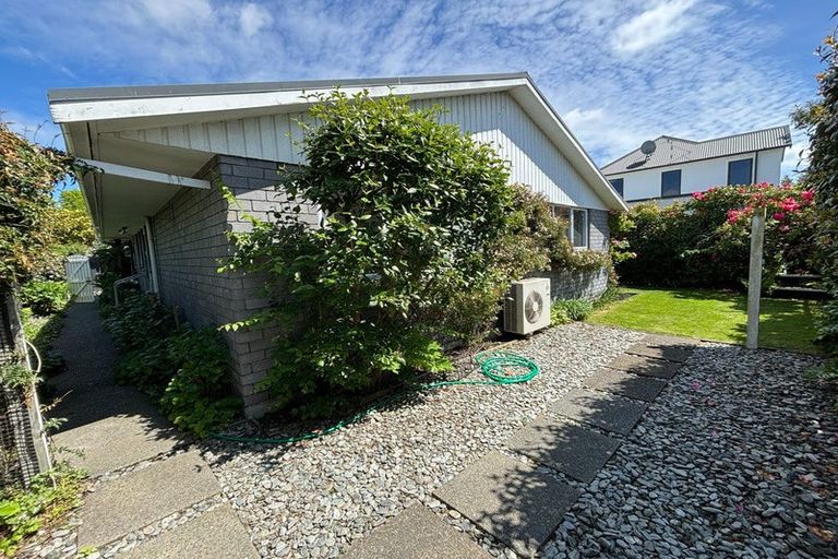 Photo of property in 2/95 Saint Albans Street, St Albans, Christchurch, 8014