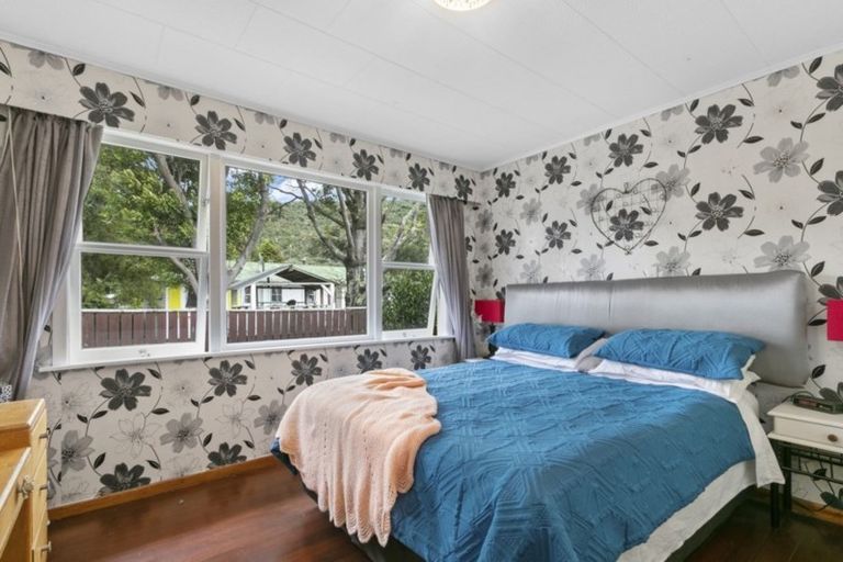 Photo of property in 14 Parenga Street, Wainuiomata, Lower Hutt, 5014