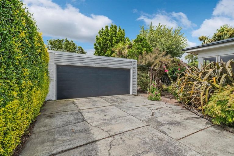Photo of property in 8 Philpotts Road, Mairehau, Christchurch, 8052