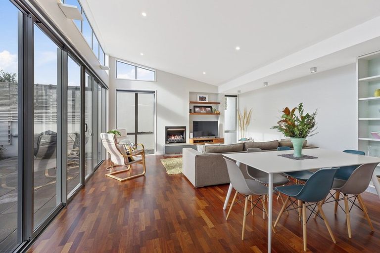 Photo of property in 6 Boardwalk Lane, Seatoun, Wellington, 6022