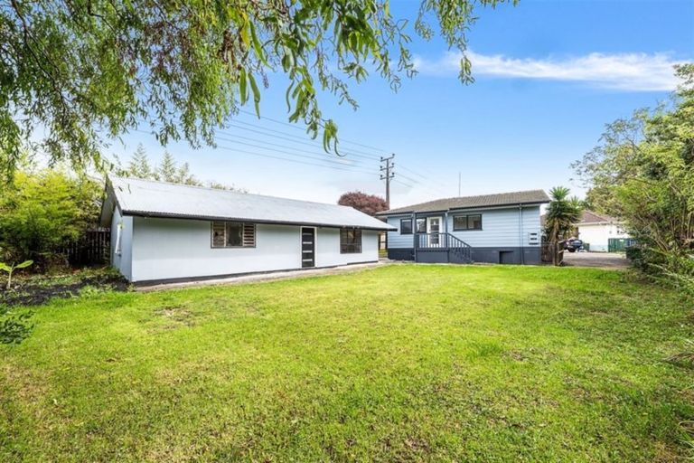 Photo of property in 30 Silverstone Place, Henderson, Auckland, 0612