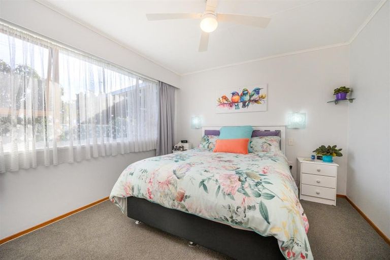 Photo of property in 21 Flower Street, Bulls, 4818