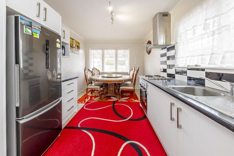 Photo of property in 122 Weymouth Road, Manurewa, Auckland, 2102