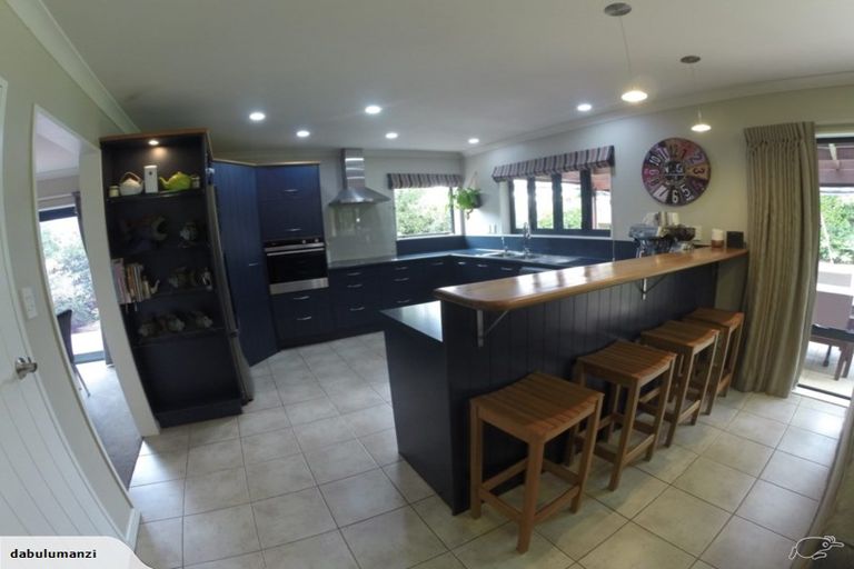 Photo of property in 153 Ruapehu Drive, Fitzherbert, Palmerston North, 4410