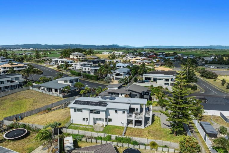 Photo of property in 24 Ocean View Road, Coastlands, Whakatane, 3120