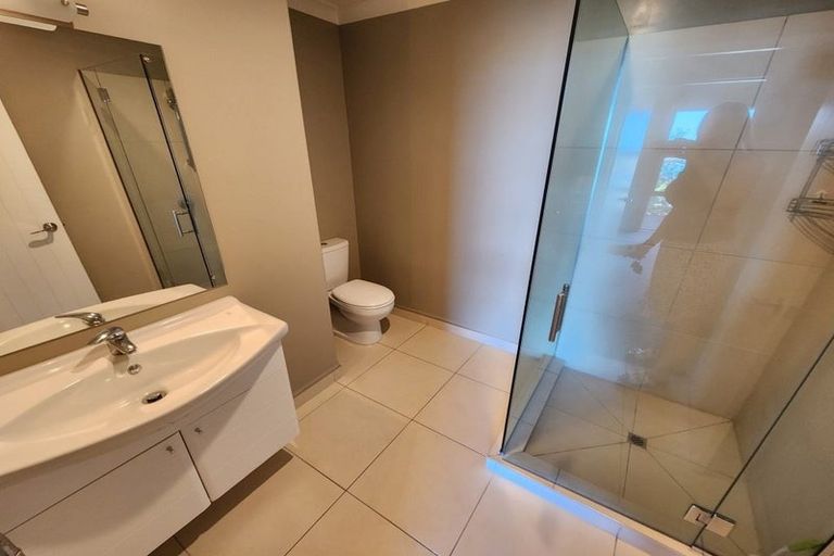 Photo of property in 6 Redcliffs View Lane, Redcliffs, Christchurch, 8081