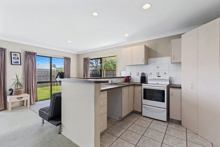 Photo of property in 225 Gravatt Road, Papamoa Beach, Papamoa, 3118