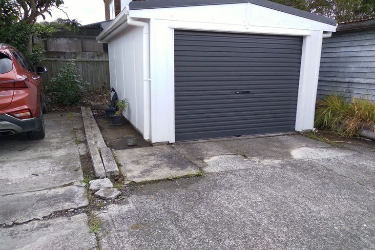 Photo of property in 5/134 Onewa Road, Northcote, Auckland, 0627