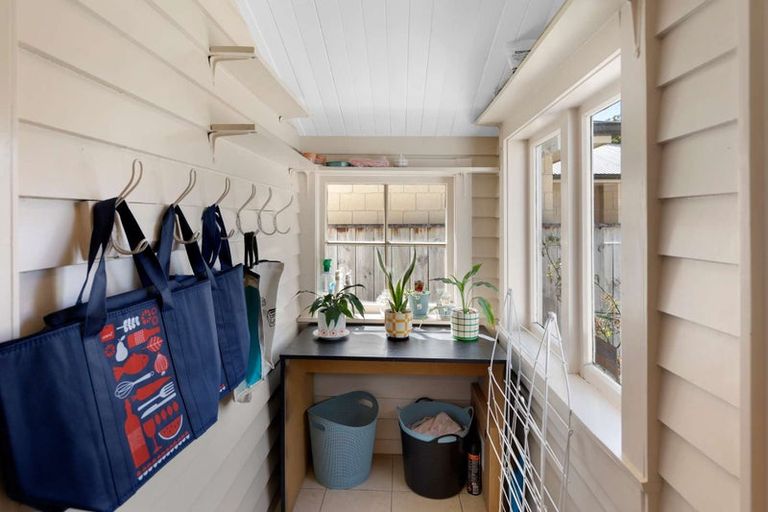 Photo of property in 61 Ferguson Street, Awapuni, Palmerston North, 4412