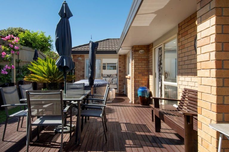 Photo of property in 1 Tautara Place, Ohauiti, Tauranga, 3112