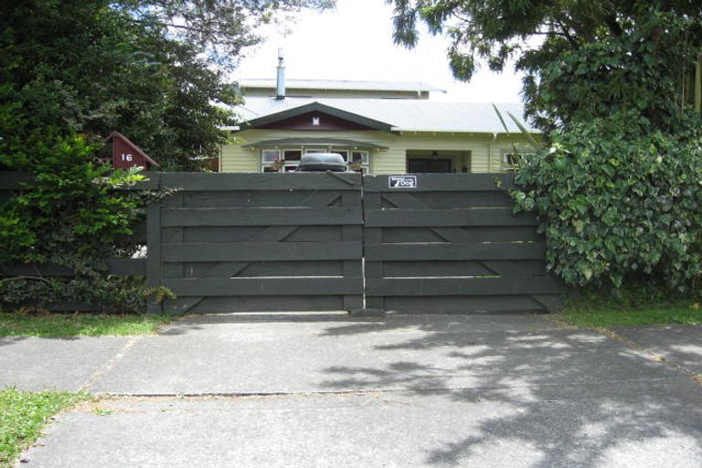 Photo of property in 16 Keith Elliott Street, Feilding, 4702