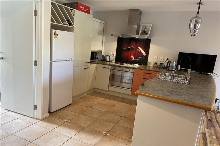 Photo of property in 1/23 Fields Parade, Oteha, Auckland, 0632