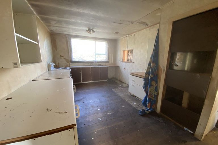 Photo of property in 81 Ngatai Street, Manaia, 4612