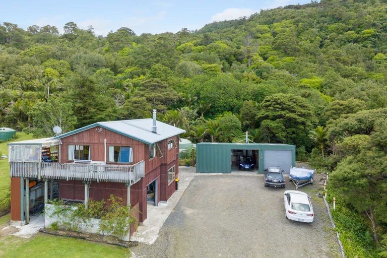 Photo of property in 20 Puriri Place, Tuateawa, Coromandel, 3583