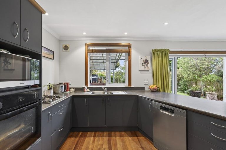Photo of property in 412 Carrington Street, Upper Vogeltown, New Plymouth, 4310