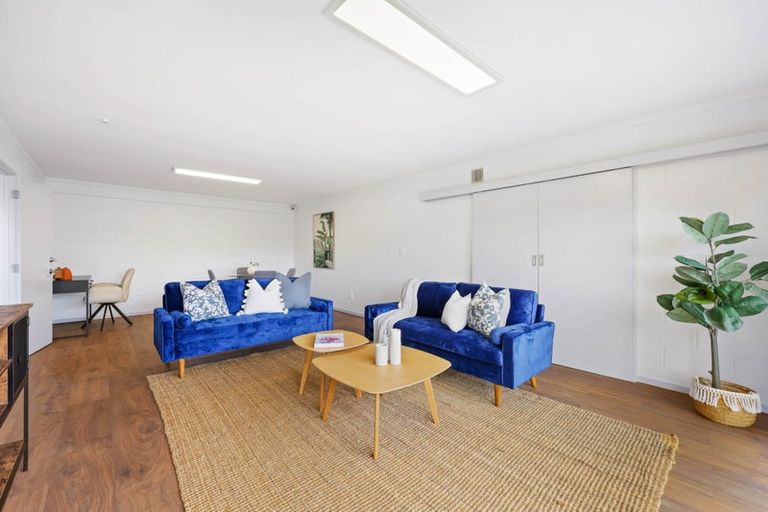 Photo of property in 5 Vintage Drive, Henderson, Auckland, 0612
