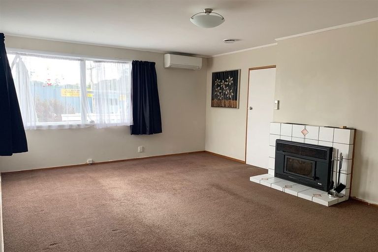 Photo of property in 305 Beach Haven Road, Birkdale, Auckland, 0626