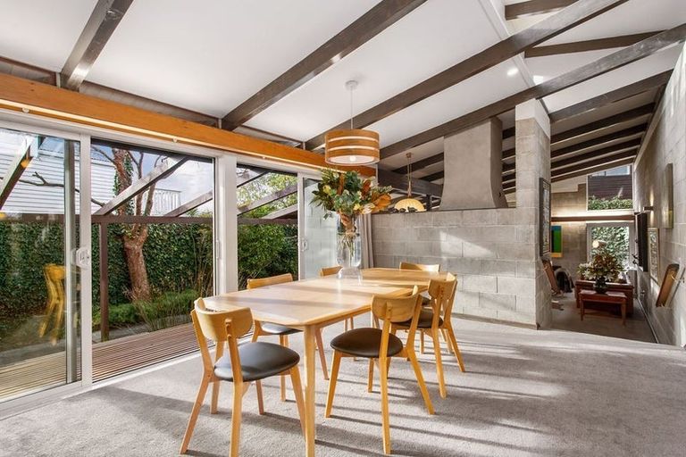 Photo of property in 9 Burrows Place, Ilam, Christchurch, 8041