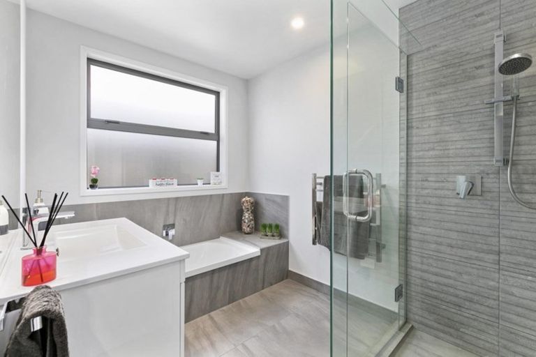 Photo of property in 14 Hugo Way, Papamoa Beach, Papamoa, 3118