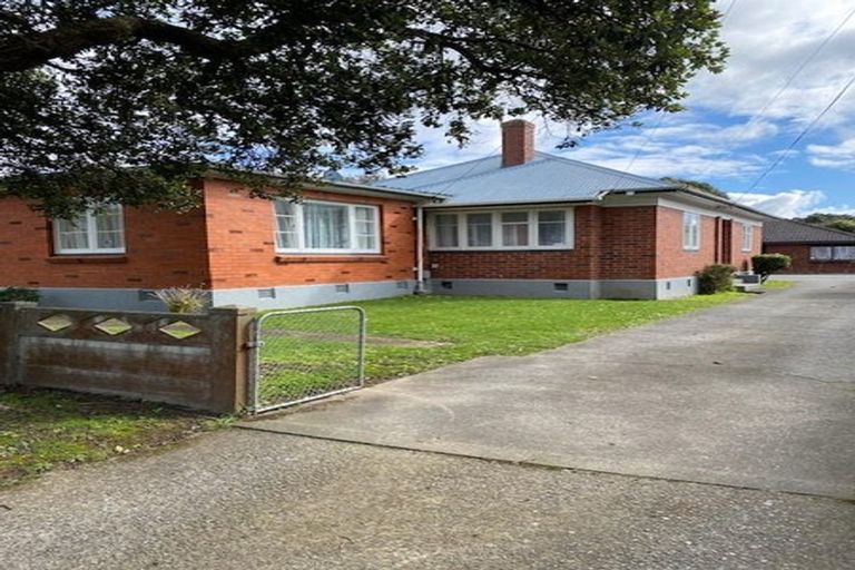 Photo of property in 19 Trafalgar Street, Waiwhetu, Lower Hutt, 5010