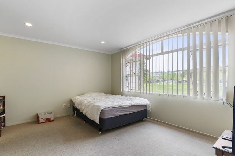 Photo of property in 8 Lime Crescent, Papakura, 2110