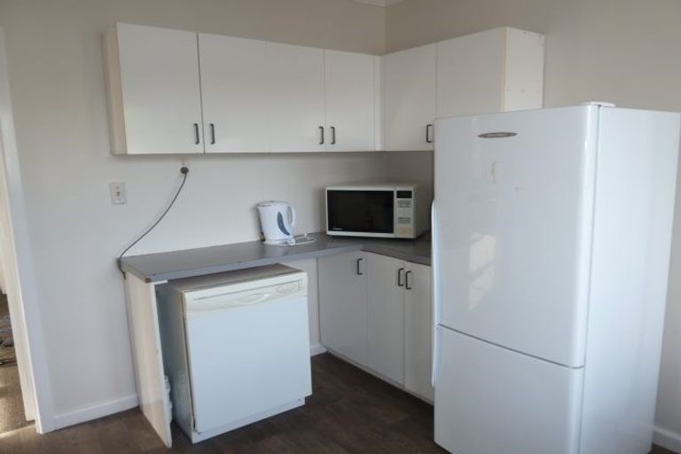 Photo of property in 41 Acacia Avenue, Upper Riccarton, Christchurch, 8041