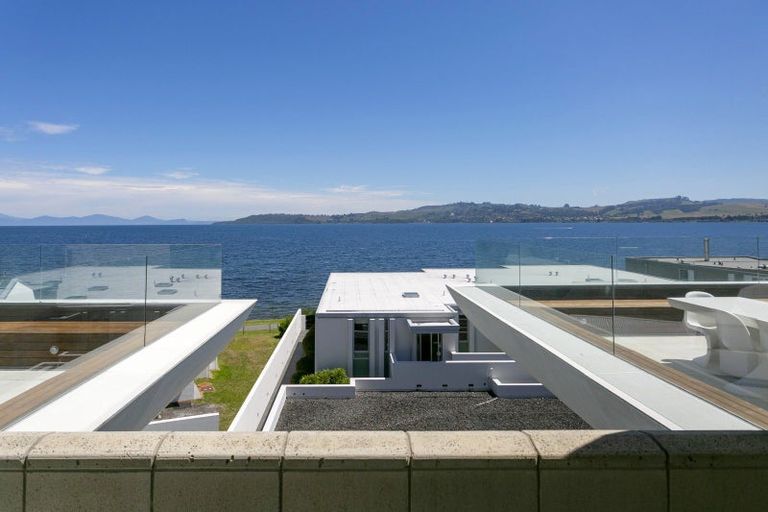 Photo of property in 20/225 Lake Terrace, Waipahihi, Taupo, 3330