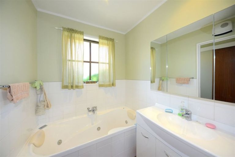 Photo of property in 27a Sapphire Street, Casebrook, Christchurch, 8051