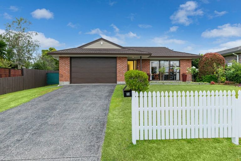 Photo of property in 74 Vintage Drive, Henderson, Auckland, 0612