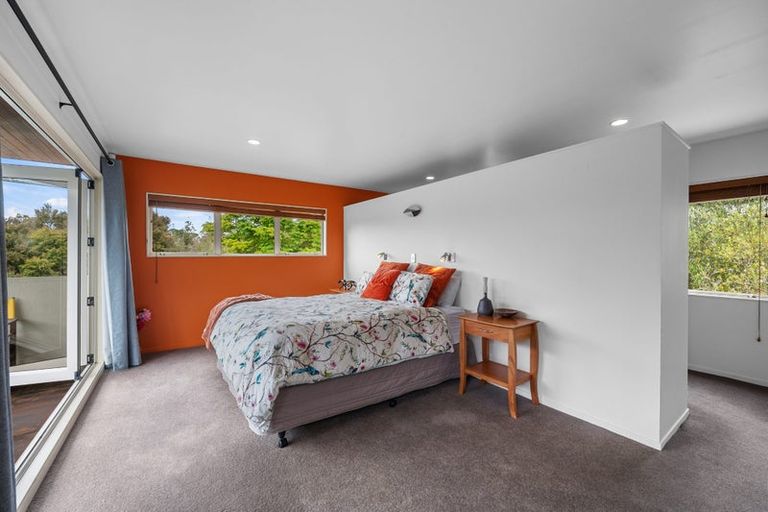 Photo of property in 38 Ravenstone Place, Chatswood, Auckland, 0626