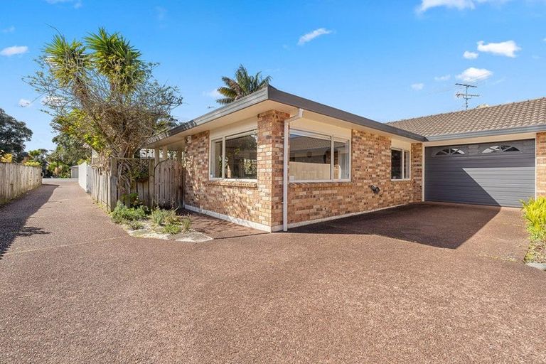 Photo of property in 2/454 Hibiscus Coast Highway, Orewa, 0931
