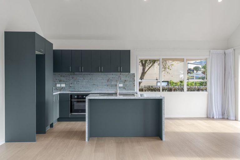 Photo of property in 2 Tokoroa Road, Tairua, 3508