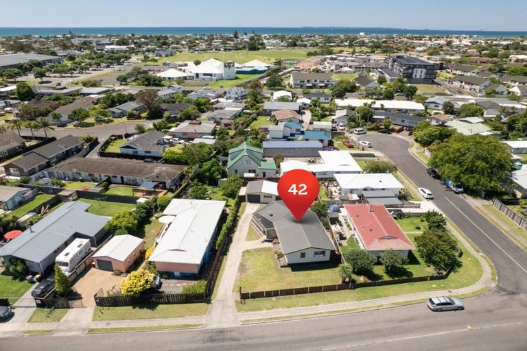 Photo of property in 42 Eversham Road, Mount Maunganui, 3116