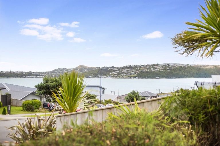 Photo of property in 27 John Burke Drive, Aotea, Porirua, 5024