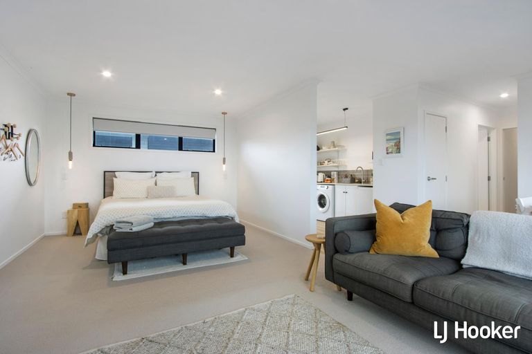 Photo of property in 24 Surfers Avenue, Waihi Beach, 3611