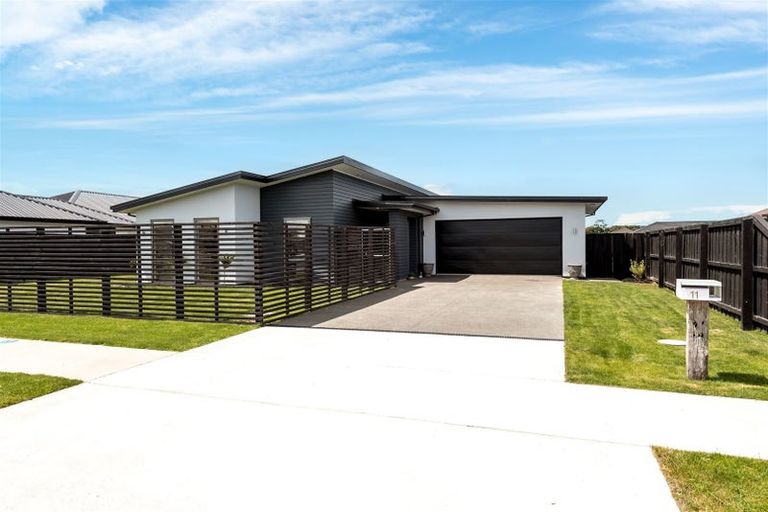 Photo of property in 11 Merino Crescent, Amberley, 7410