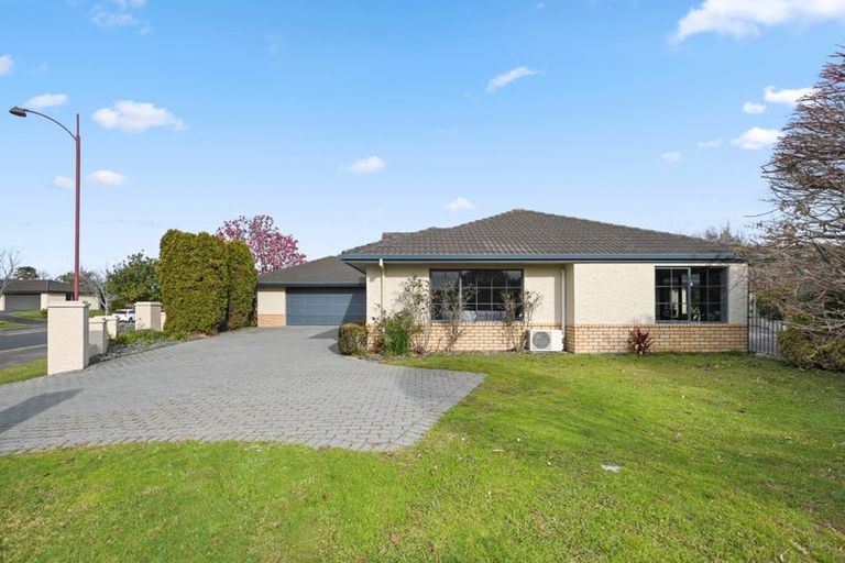 Photo of property in 23 Callum Brae Drive, Rototuna, Hamilton, 3210