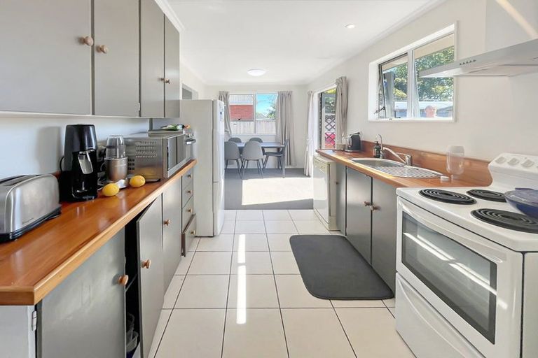 Photo of property in 35 Maxwells Line, Awapuni, Palmerston North, 4412