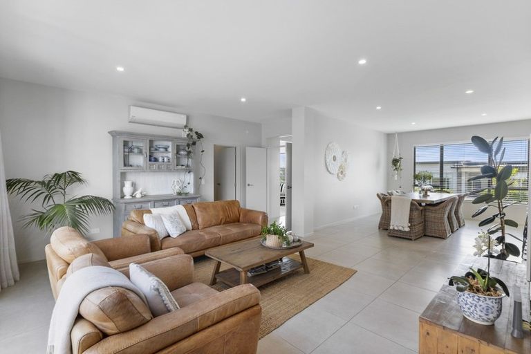 Photo of property in 9 Motukaraka Drive, Beachlands, Auckland, 2018