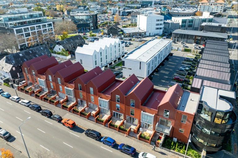 Photo of property in 3/360 Montreal Street, Christchurch Central, Christchurch, 8013