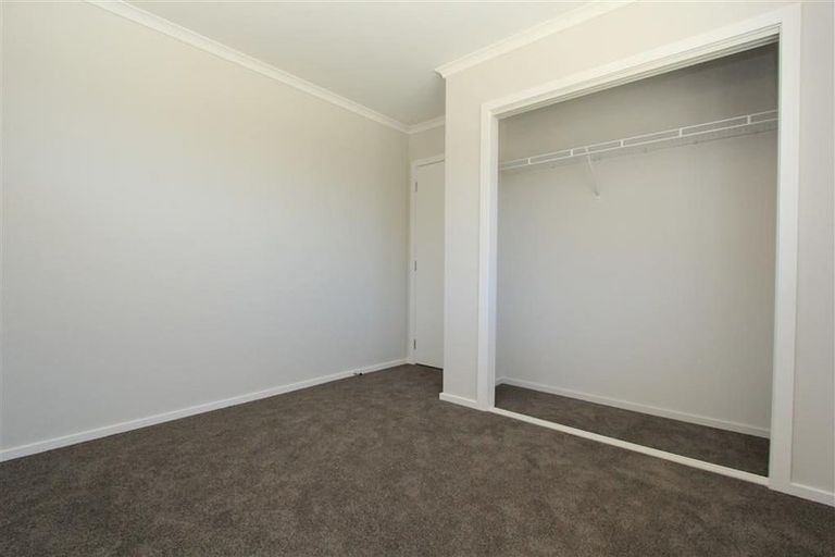 Photo of property in 2/11 Dover Road, Saint Andrews, Hamilton, 3200