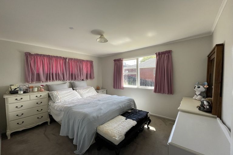 Photo of property in 6 Hartley Terrace, Massey, Auckland, 0614