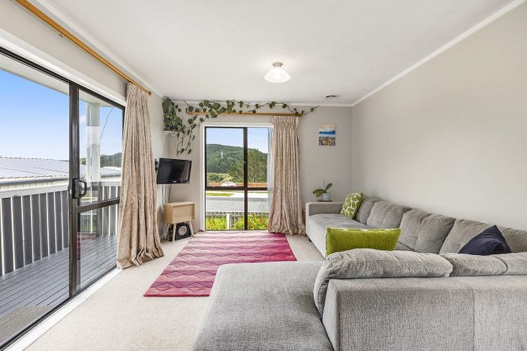 Photo of property in 129 Jamaica Drive, Grenada North, Wellington, 5028