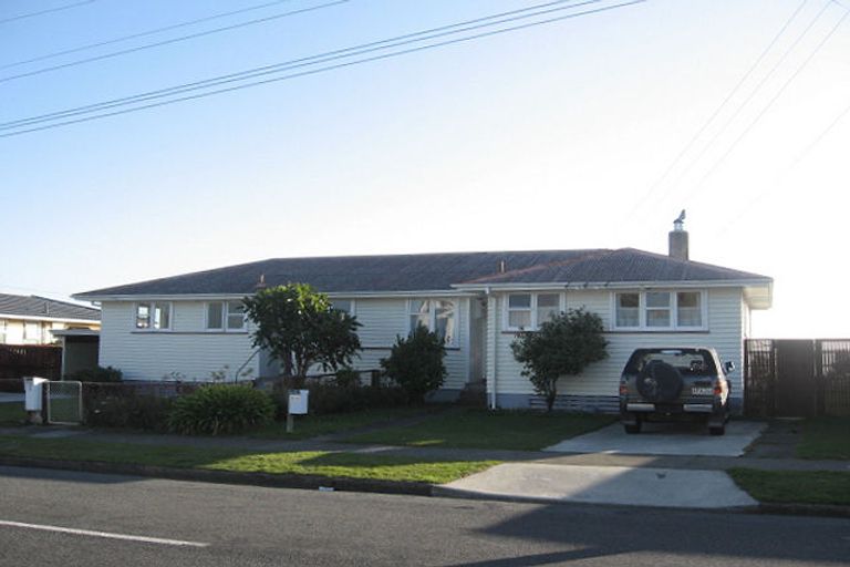 Photo of property in 31a Herewini Street, Titahi Bay, Porirua, 5022
