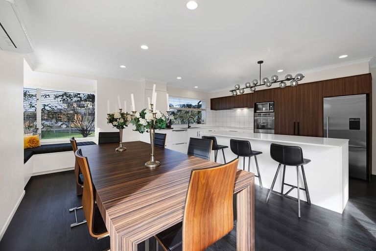 Photo of property in 6 Edna Wills Place, Hawera, 4610