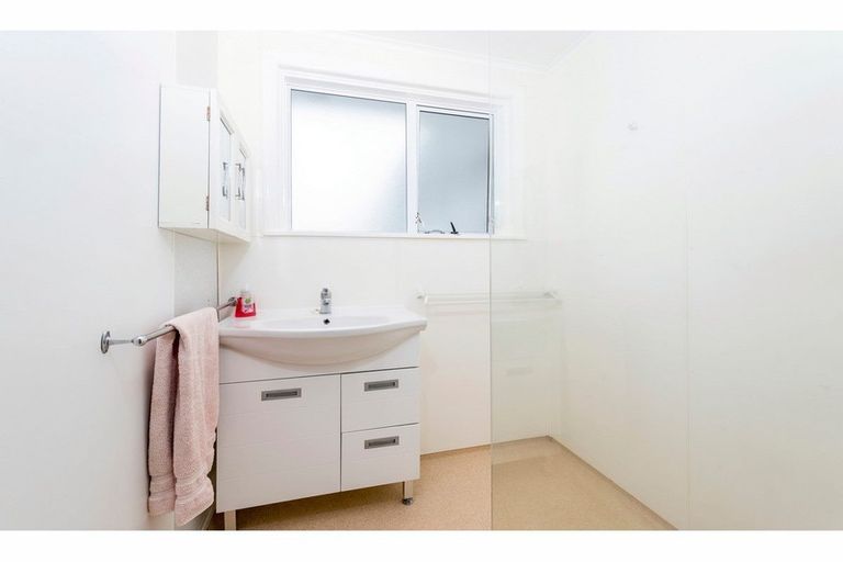 Photo of property in 1/23 Porchester Road, Papakura, 2110