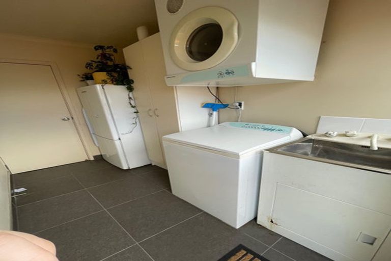 Photo of property in 11 Coronation Street, Belmont, Auckland, 0622